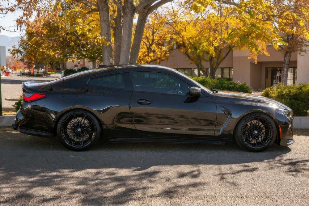 BMW M4 Competition xDrive      2024