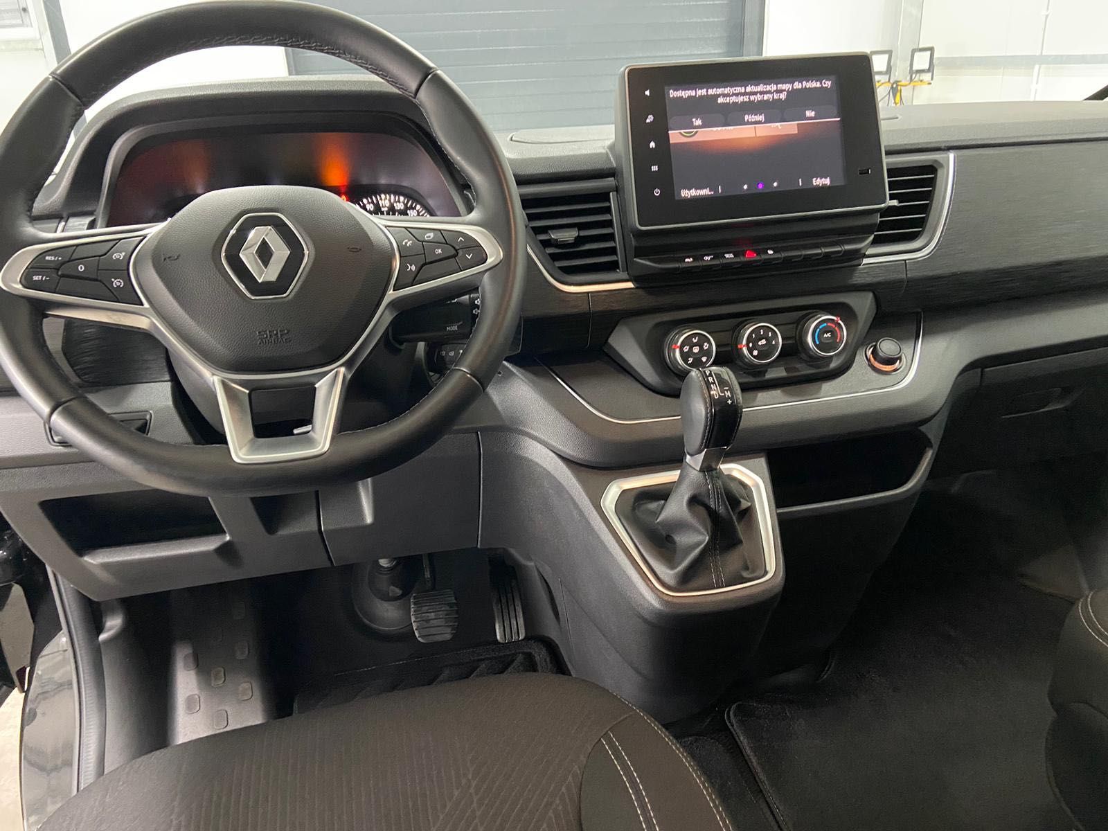 Wypożyczalnia wynajem busa 9 osobowego Renault Trafic manual automat