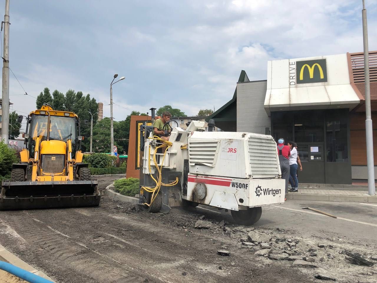 Продам фрезу дорожную WIRTGEN 500