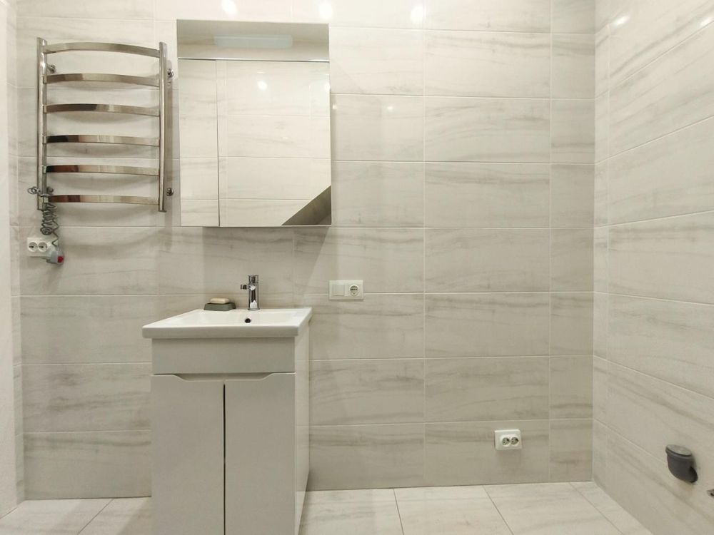 В Продажу триповерховий Таунхаус з ремонтом, ГАЗ, 105 м²