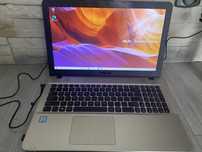 Laptop asus r541u