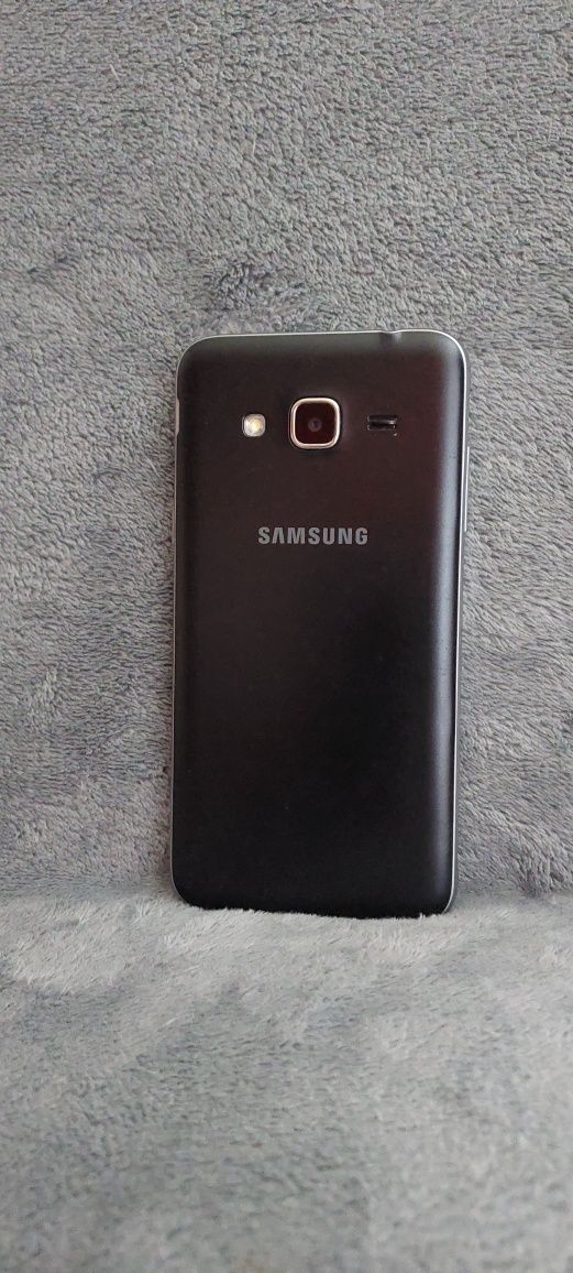Samsung j3 2016 z pudełkiem