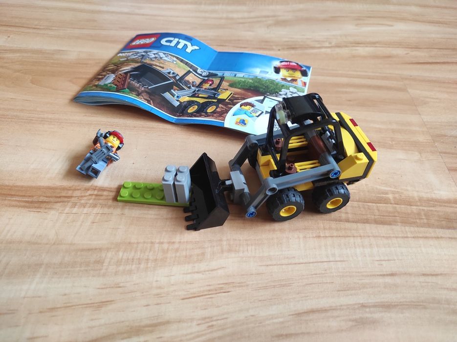 LEGO city 60219 koparka