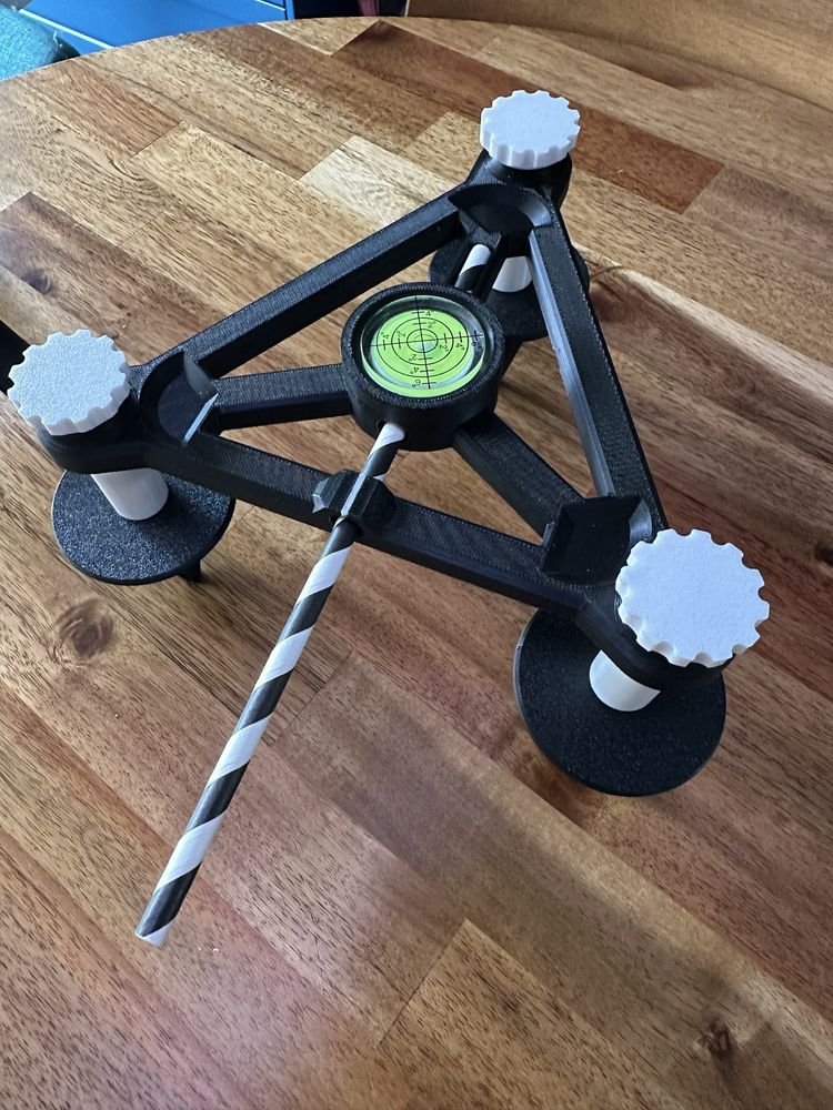 Statyw do Garmin Approach R10 z poziomicą. Wydruk 3D