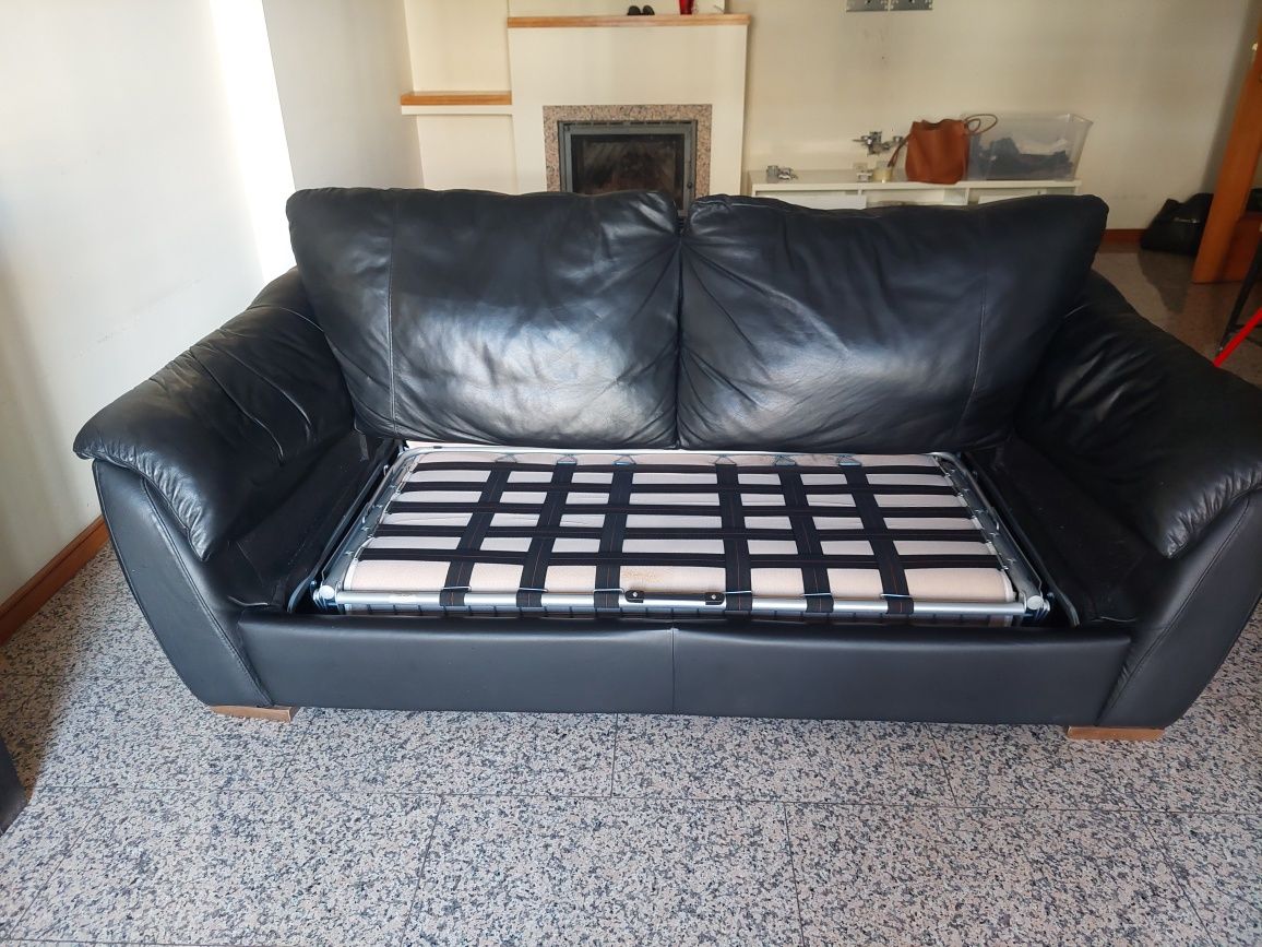 Sofá-cama preto couro - IKEA