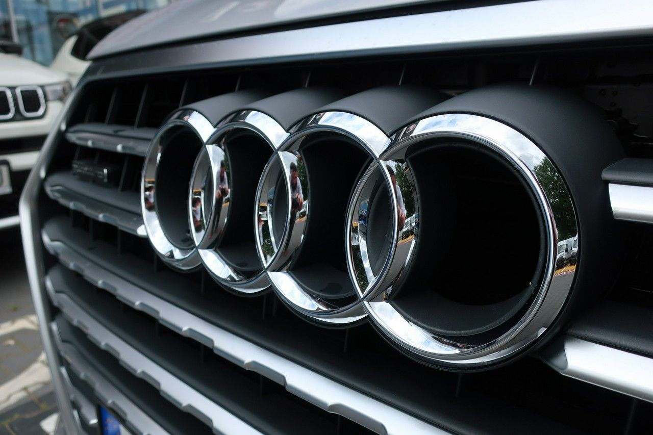 Audi Q7 2 kpl opon, krajowy, faktura VAT 23%
