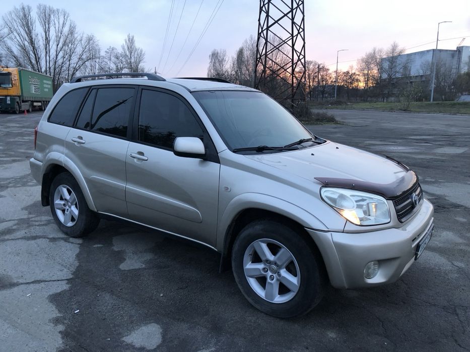 Продам Toyota RAV 4