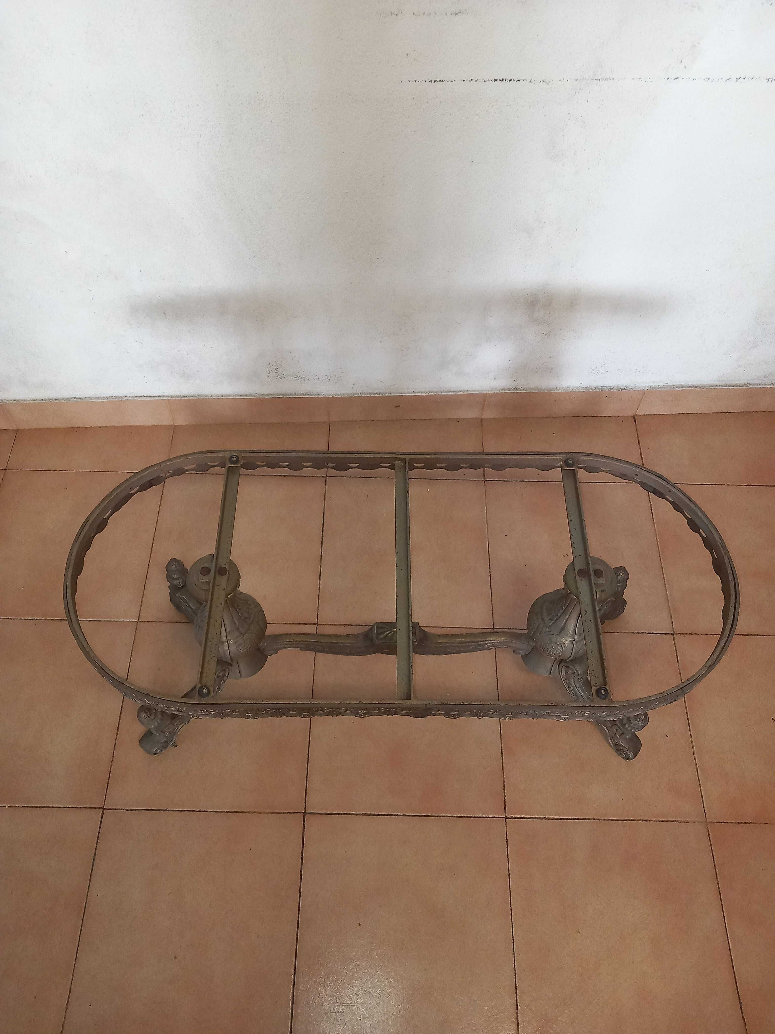 Mesa de centro antiga