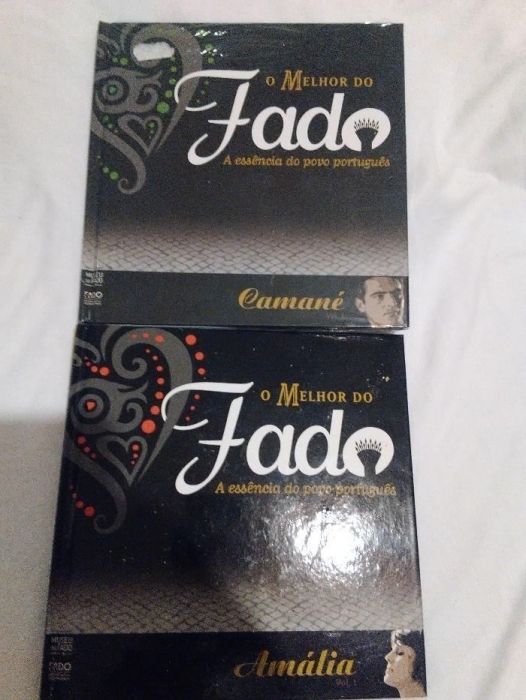 2 cds de fado com livro de Camane+ AMALIA