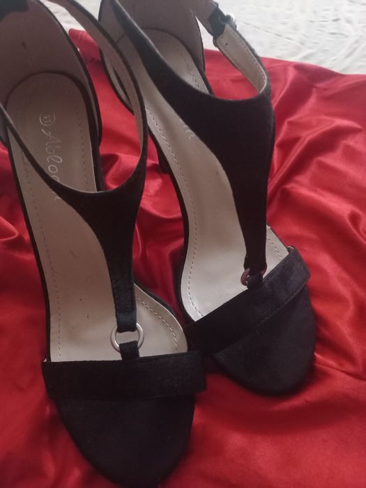 Sandałki abloom r41 zamsz czarne