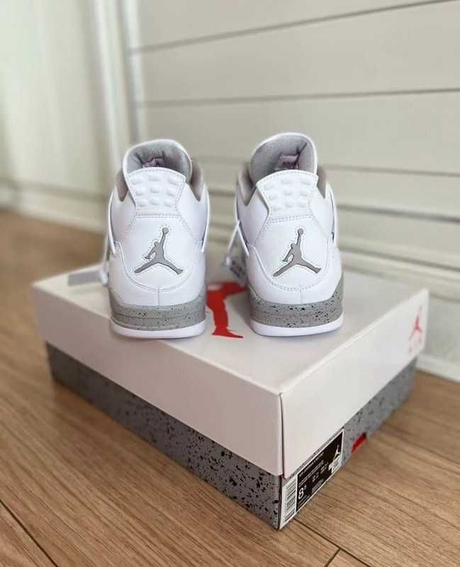 Jordan4RetroUnisextrampkiWhiteOreo.44