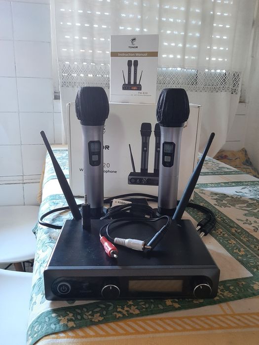 TONOR TW-820 Wireless Microphone