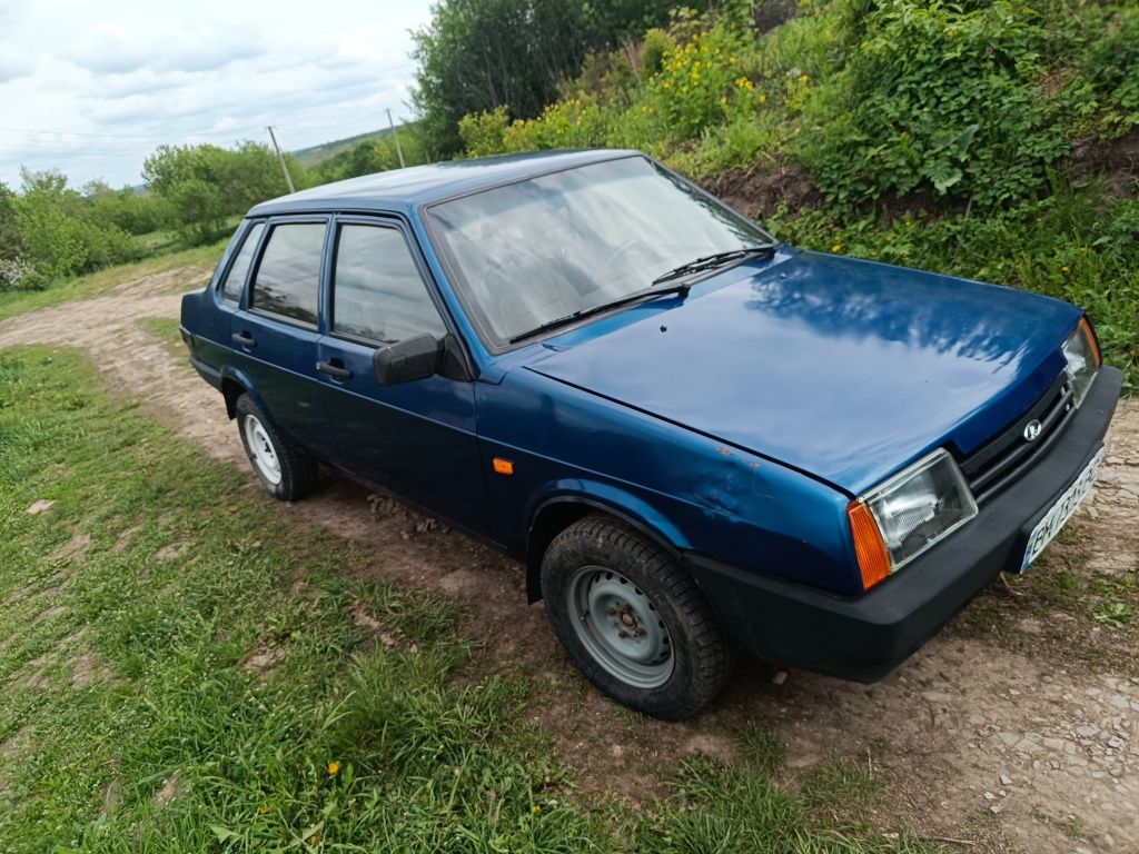 Автомобіль ВАЗ 21099