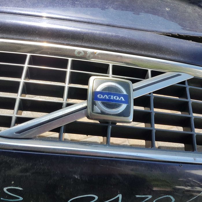 grill logo ramka zderzaka halogen volvo s 80 s b dobry