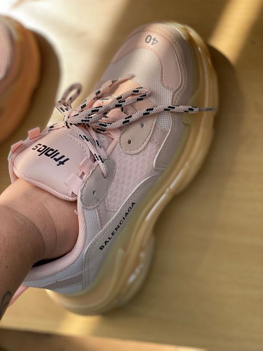 Стильні кросівки Balenciaga Баленсіага