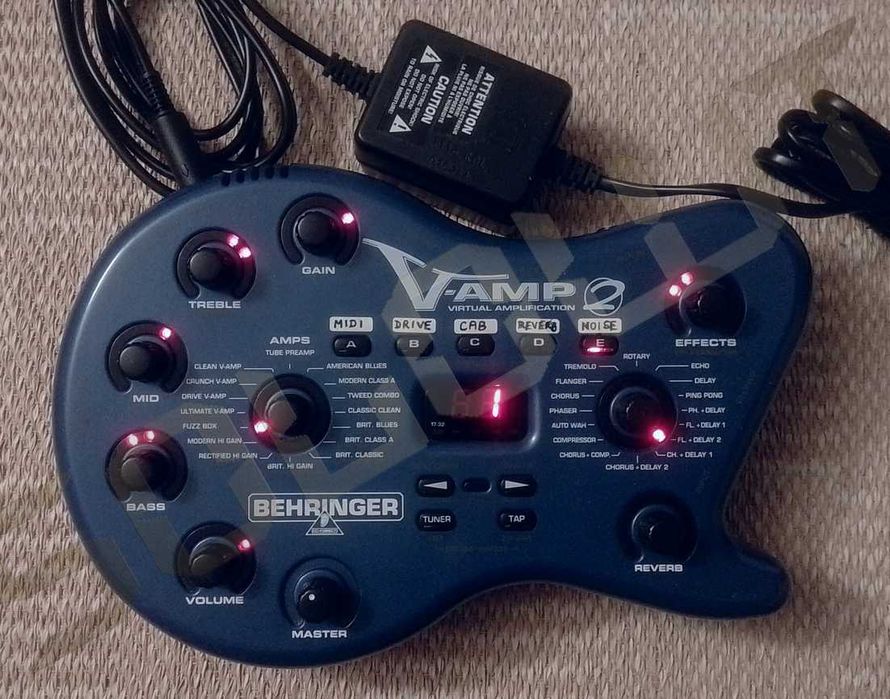 Behringer V-Amp 2 - Multiefekt gitarowy