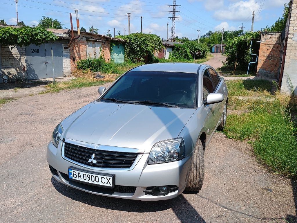 Mitsubishi GALANT 2009