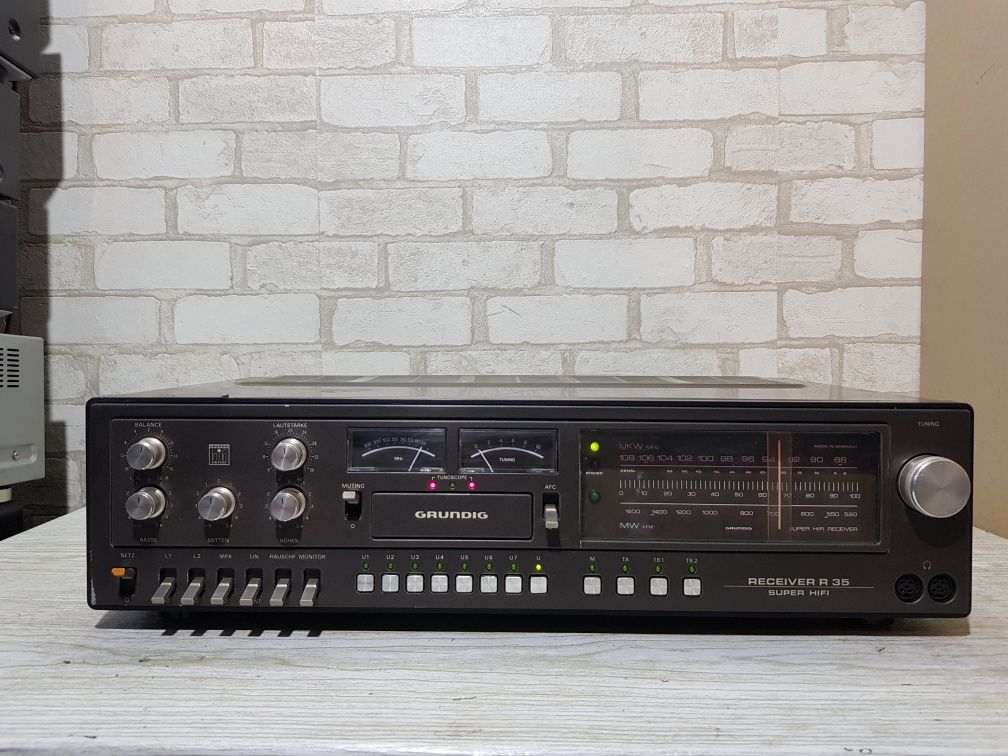 FM/AM  ресивер/підсилювач Grundig R35 2x50Вт /у з Німеччини