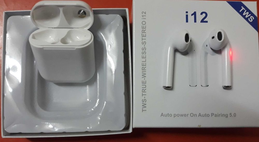 Auriculare Bluetooth i12 TWS