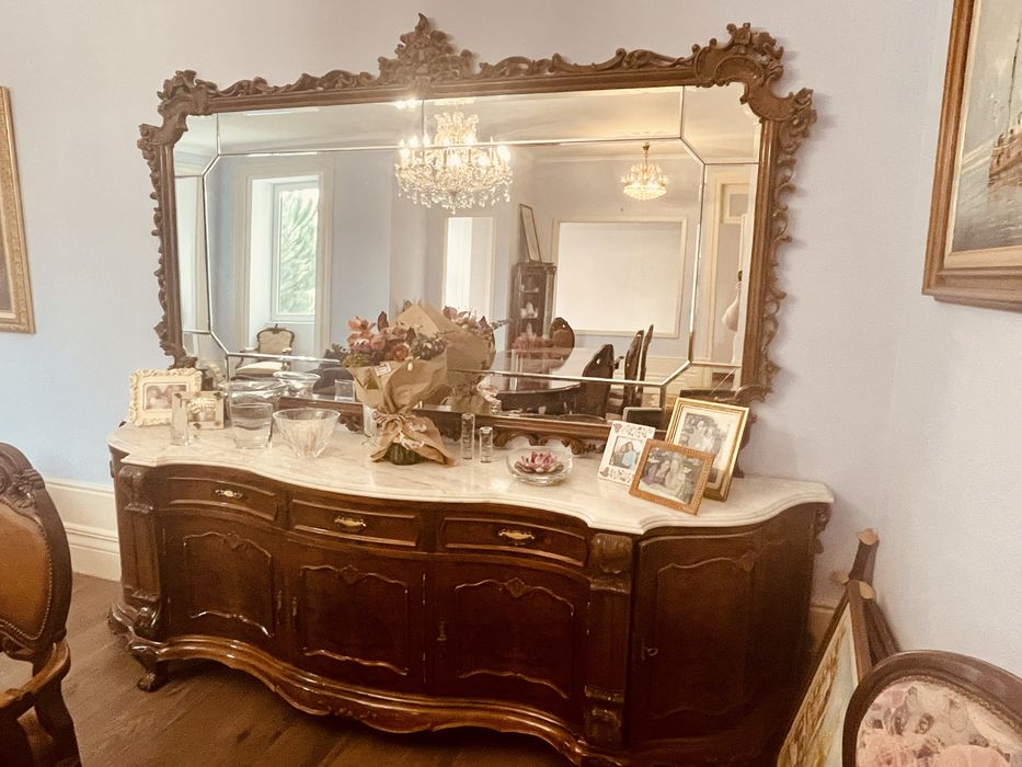 Mobilia sala de jantar raiz de nogueira