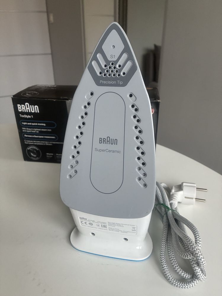 Żelazko parowe BRAUN TexStyle 1  2000W