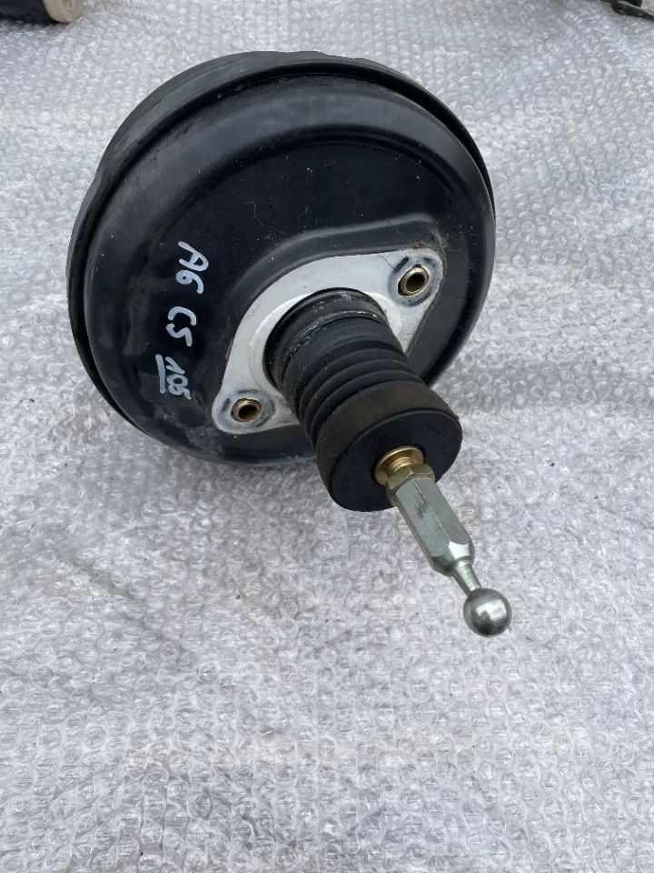 SERWO HAMULCOWE AUDI A6 C5 2.5 TDI 4B3612105