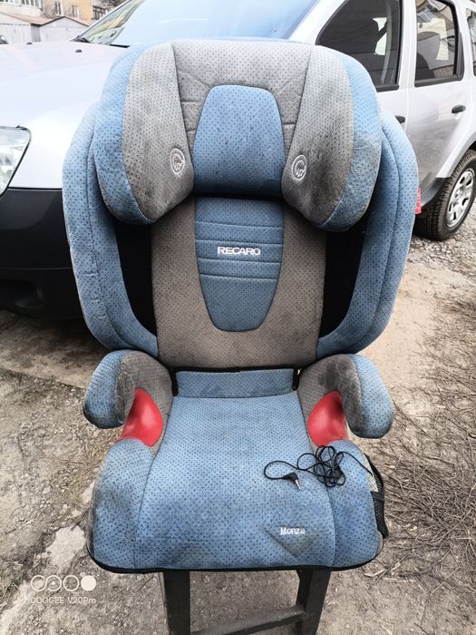 Продам дитяче крісло RECARO  б/в