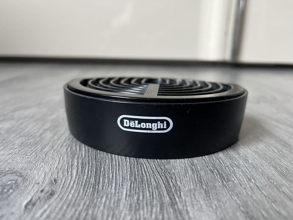 Підставка для кавоварки Delonghi