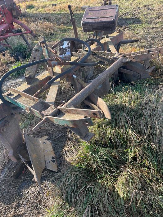 Продам плуг ПЛН 3 по 35