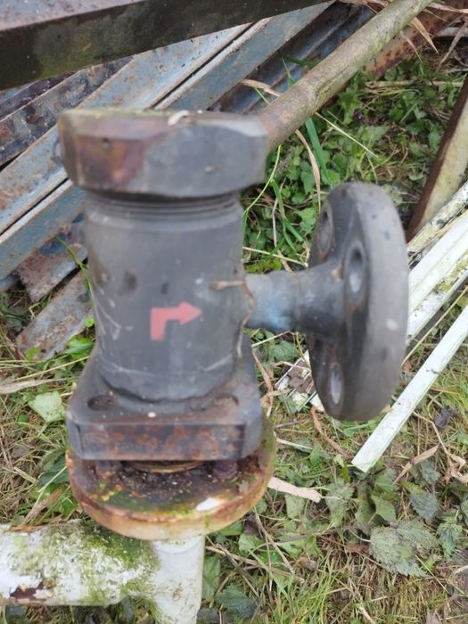 Zawór bezpieczeństwa, manometr zbiornika LPG