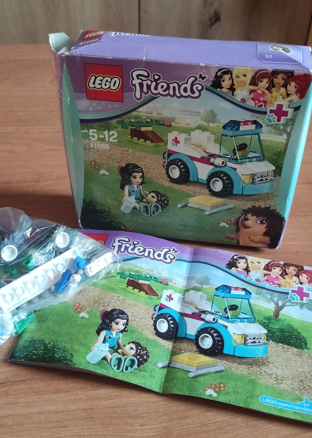 LEGO friends 41086 karetka weterynarza