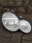 Nowa oryginalna Hella przednia prawa lampa Mercedes C sport coupe 203