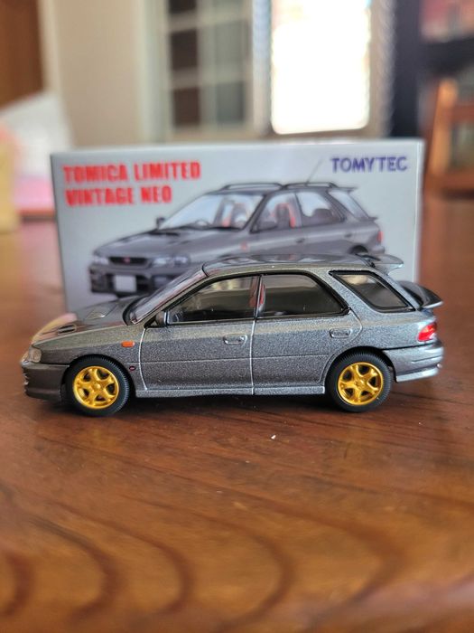 Tomica Limited Vintage Neo LV-N281b Subaru Impreza Sports Wagon [NOVO]