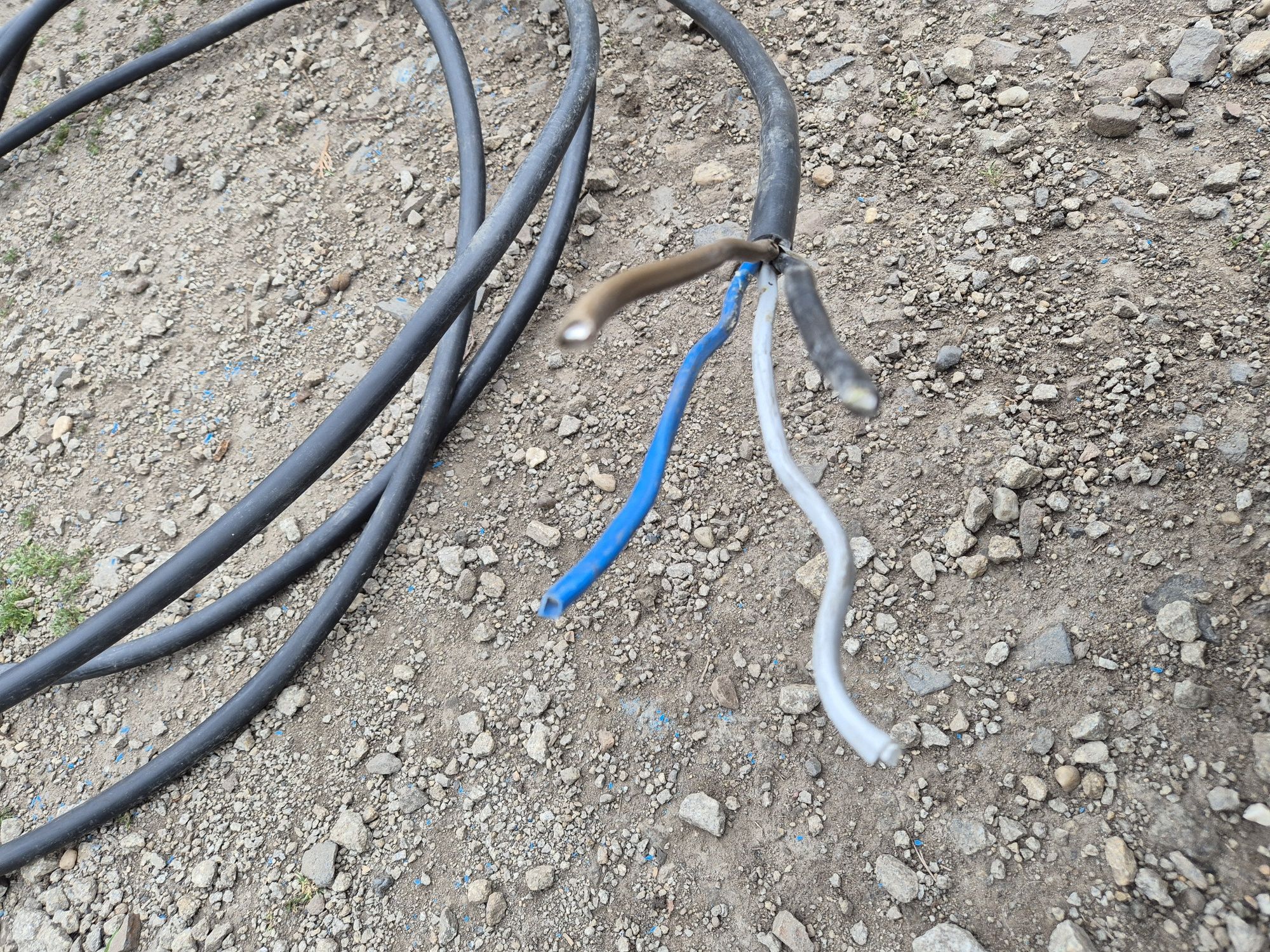 Kabel siłowy 4x25mm Alu