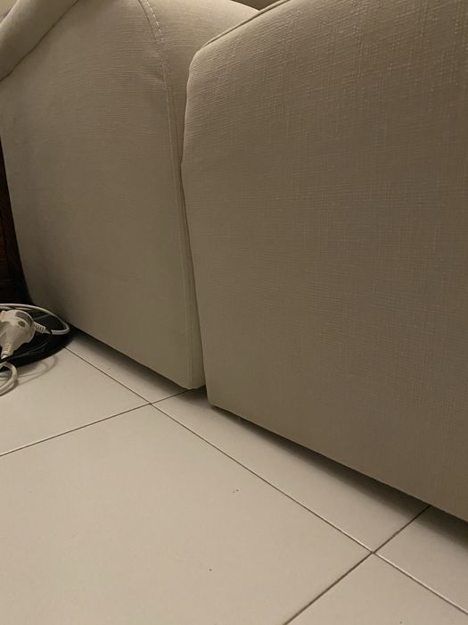 Sofá com chaise longue