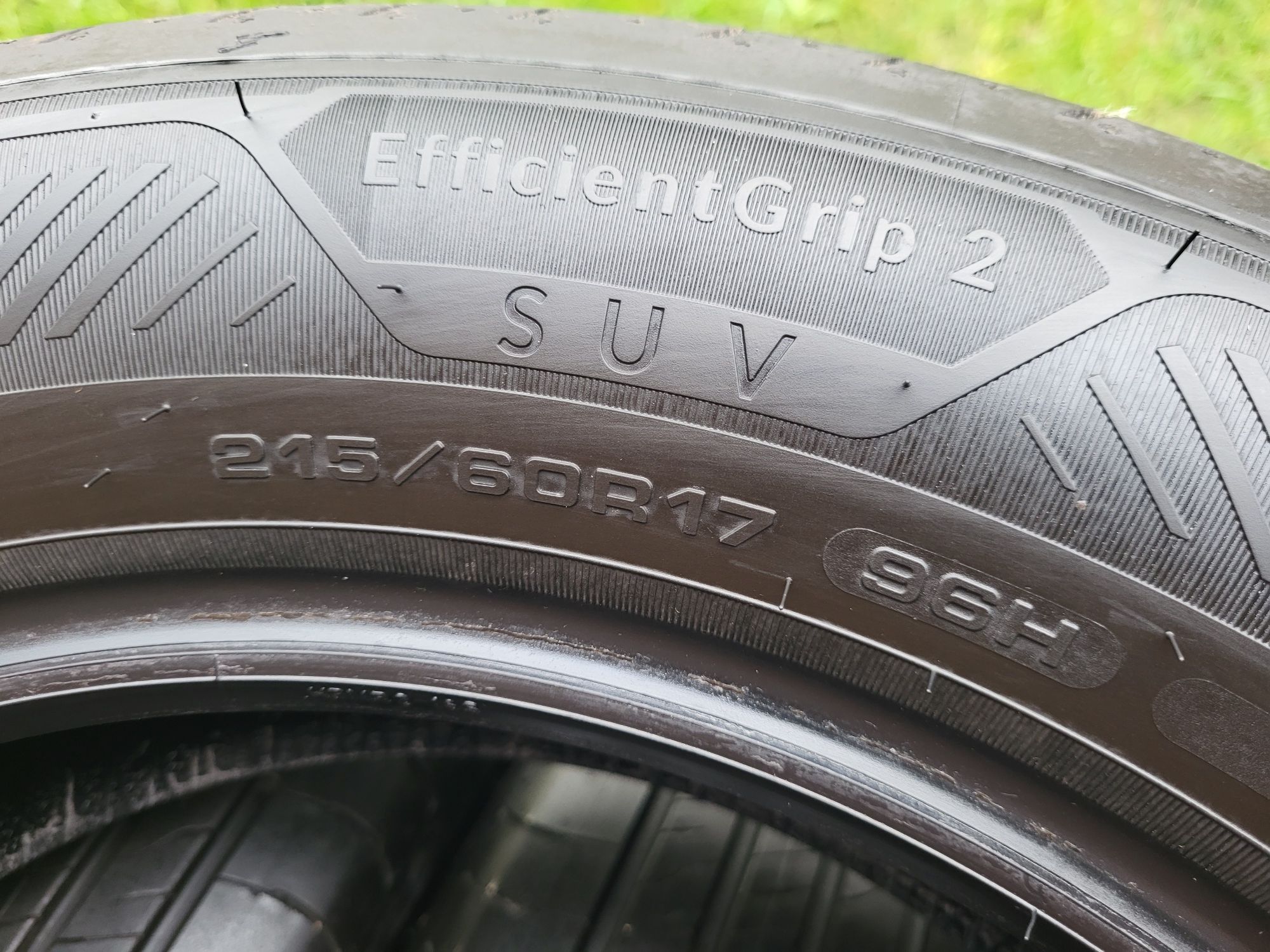 215/60 R17 96H Goodyear Efficientgrip SUV