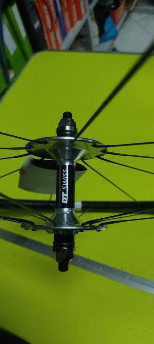 Par de rodas DT Swiss T1800 para Pista