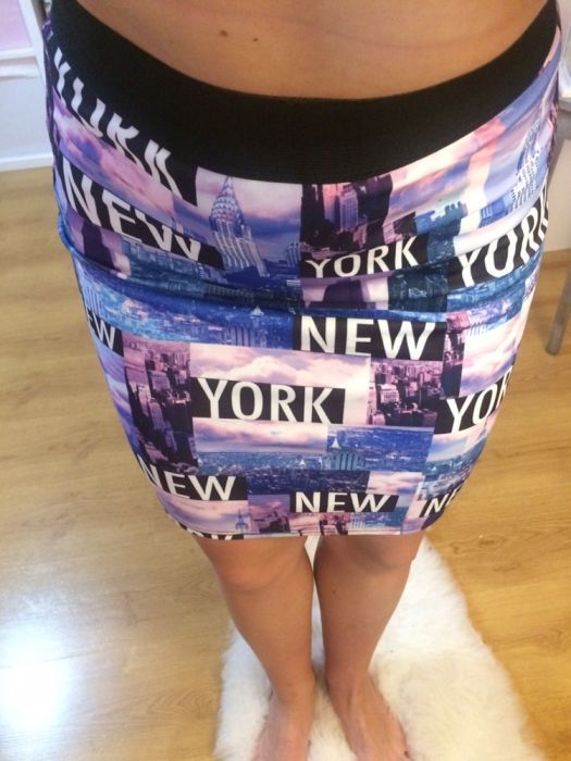 Spódnica ołówkowa print new york L