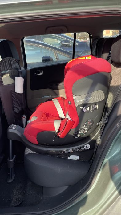 Sprzedam fotelik obrotowy Cybex, 45 do 105 cm (maks. 18 kg)