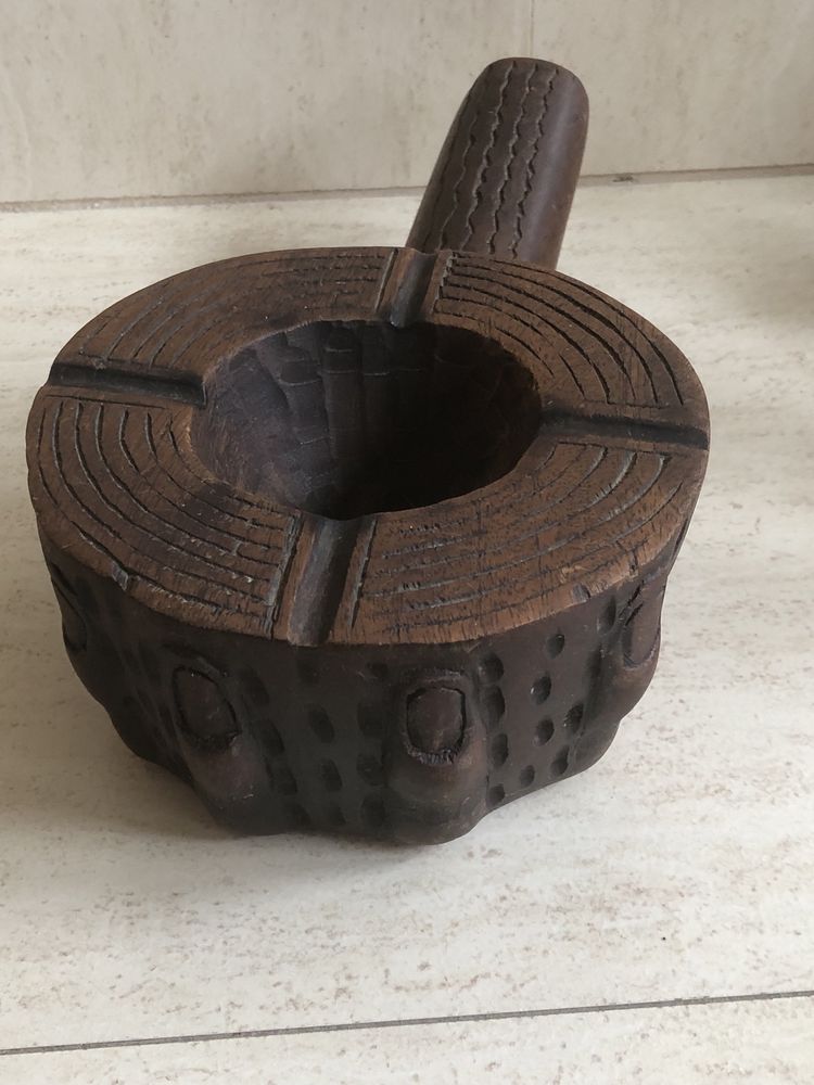 Estatuetas pau preto