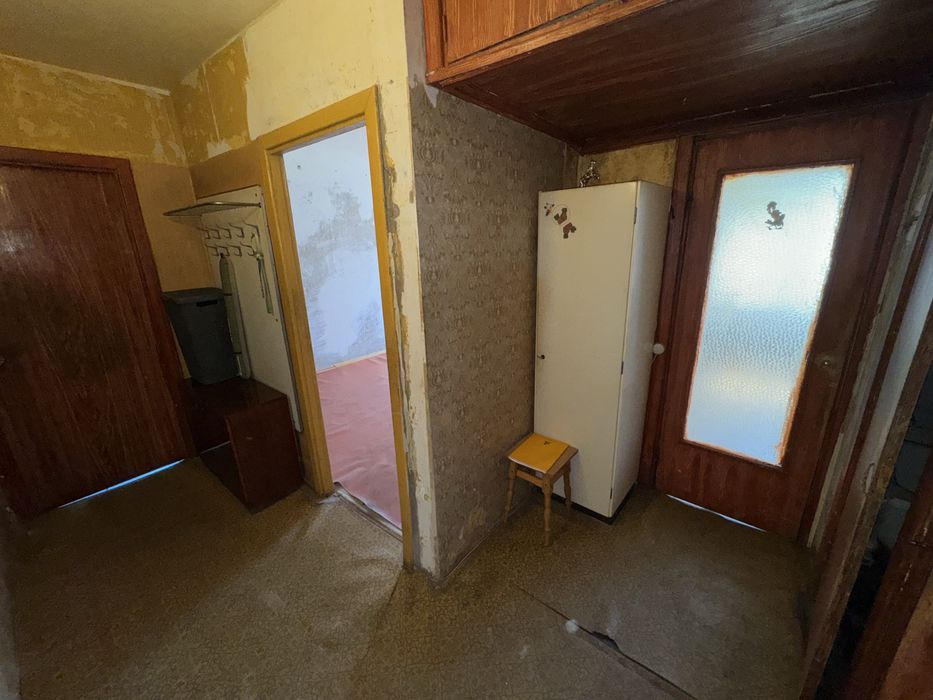 Продаж великої трикімнатної квартири на Дніпровській Набережній, 11