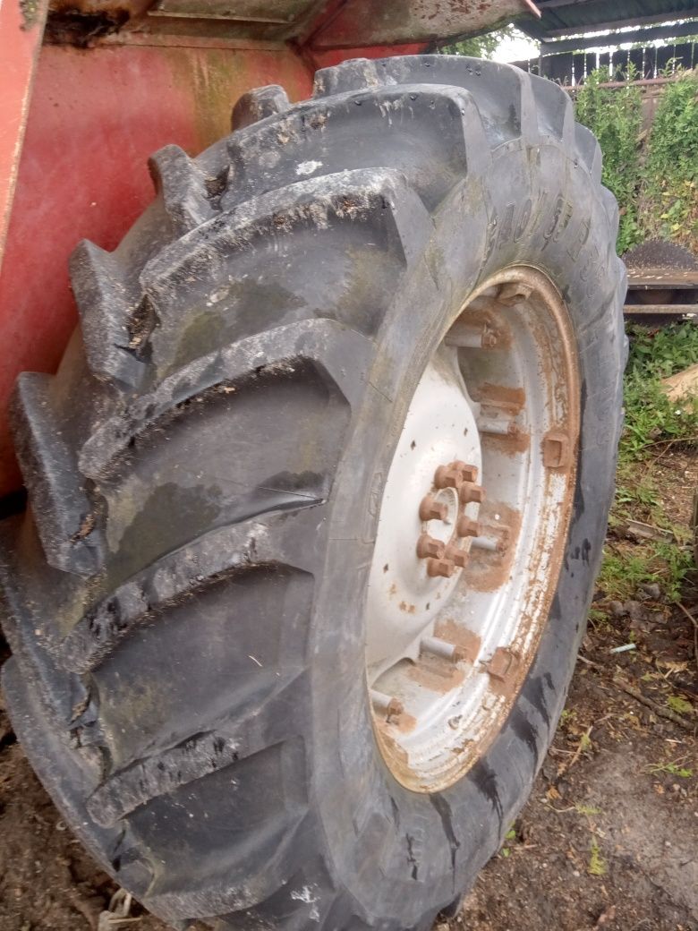 Opona koło 540/65 r 38