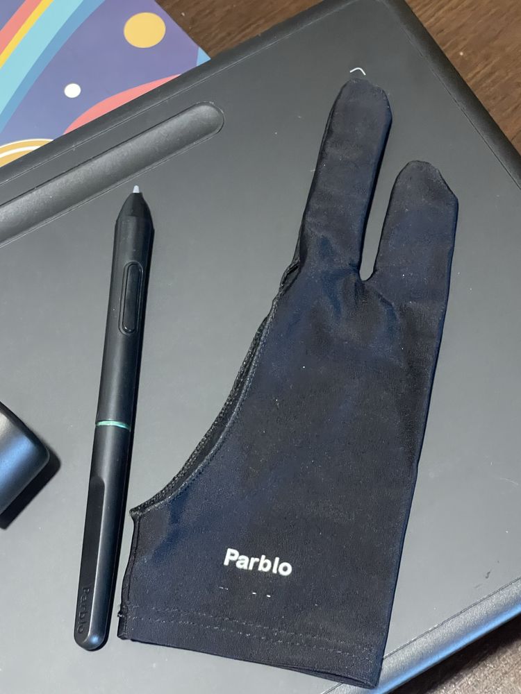 Parblo Intangbo M