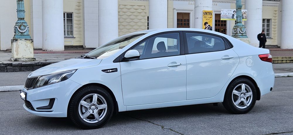 Kia Rio 2012 року