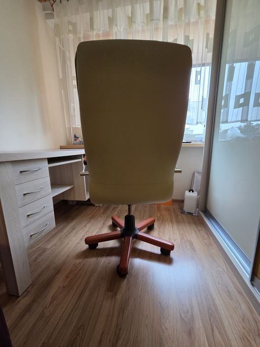 Fotel biurowy marki Nowy Styl