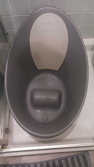 Banheira Shnuggle Pebble Cinza e Branco