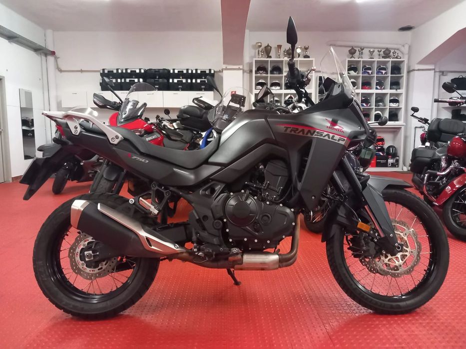 Honda Transalp 750 2024