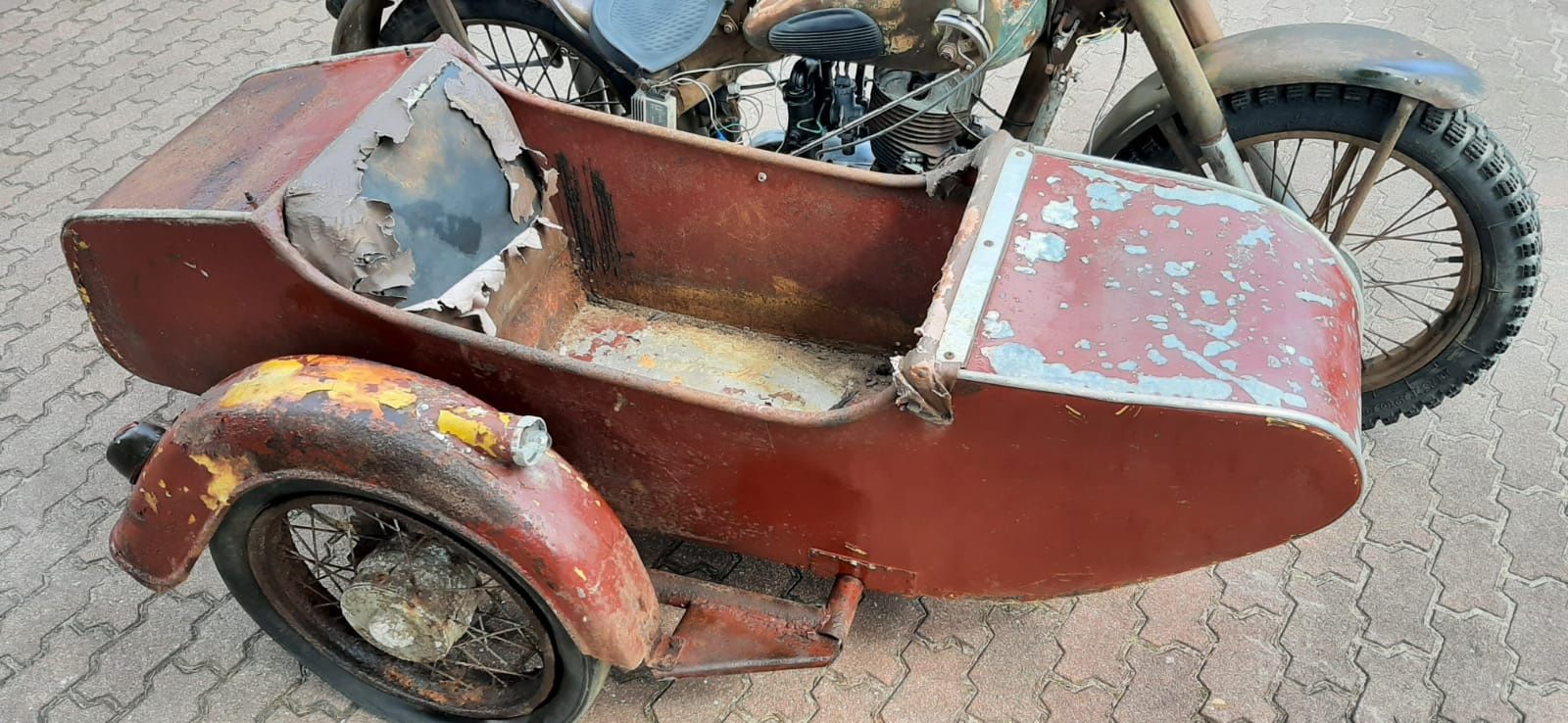 Iż-56 K z 1961 r z wózkiem IZH-56 K