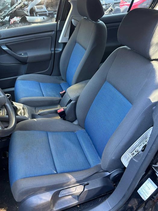 Fotele  podgrzewane  VW golf V KOMPLET
4 drzwi