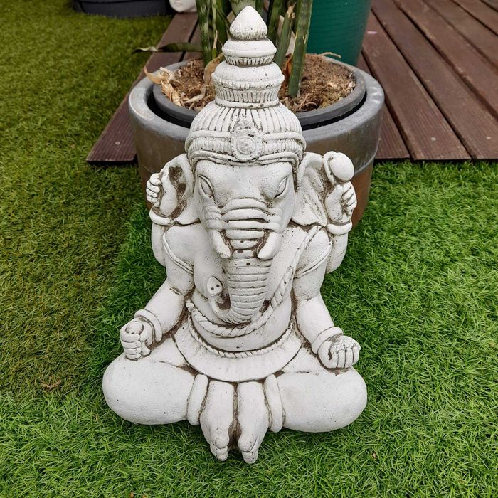ganesha pequeno sentado